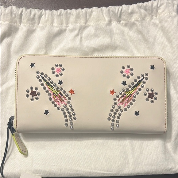Coach Accordion Zip Wallet With Rocket - Picture 1 of 6